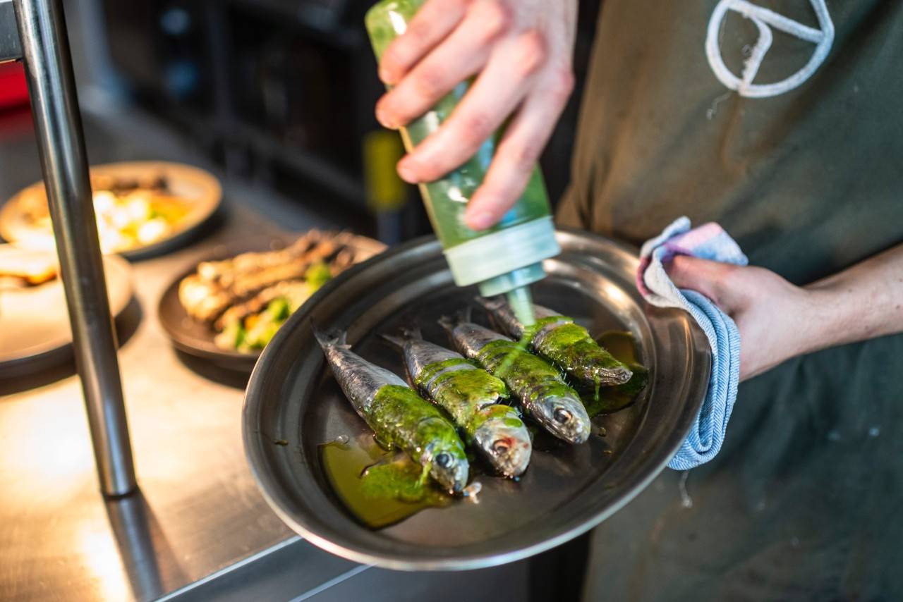 Las sardinas a la brasa, homenaje a 'Currito'