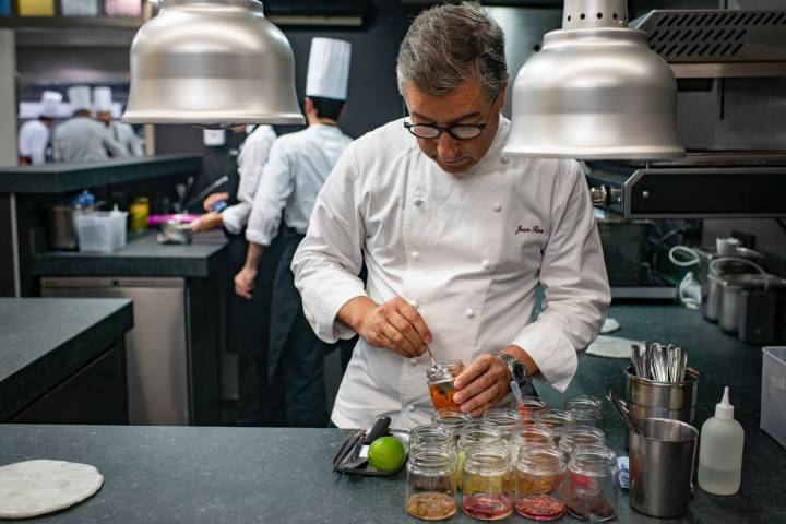 El chef Joan Roca en la cocina de 'El Celler de Can Roca'