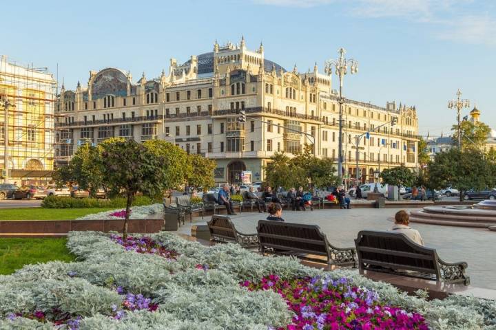 La fachada del hotel en la actualidad, a pocos pasos de la Plaza Roja de Moscú. Foto: Shutterstock.