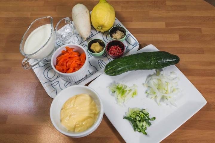 Los ingredientes para la ensalada.