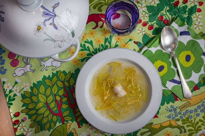 sopa de puerro y vieira