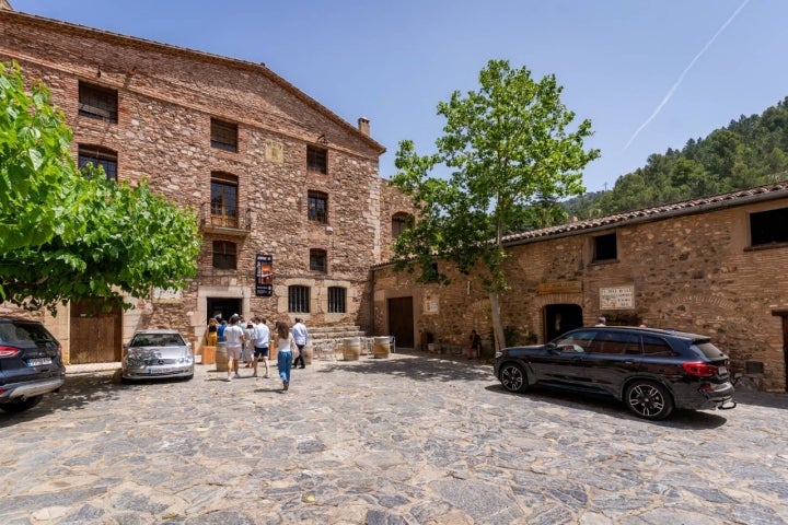 Cellers de Scala Dei edificio