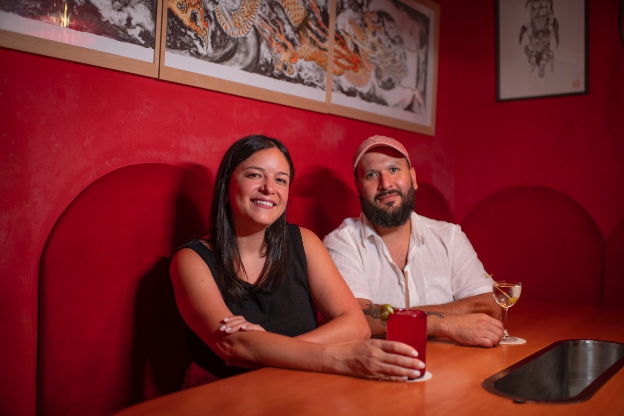 Carlos y Montse, mexicanos de abuelos españoles.