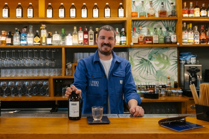 El bartender Berto Díaz.