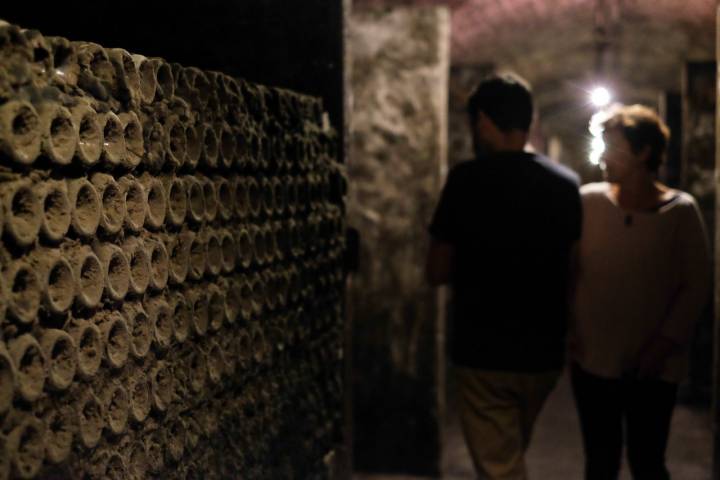 Bodegas centenarias de Haro: Bodegas CVE (cementerio de botellas)