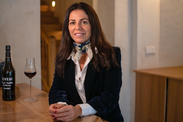 Pilar Oltra, sumiller y fundadora de Vinology.