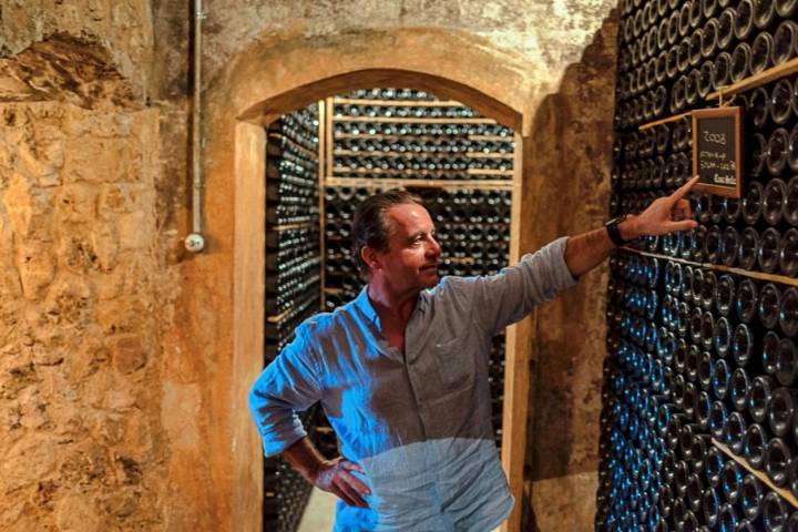 Vins Familia Ferrer: José María Ferrer en la cava de Can Sala