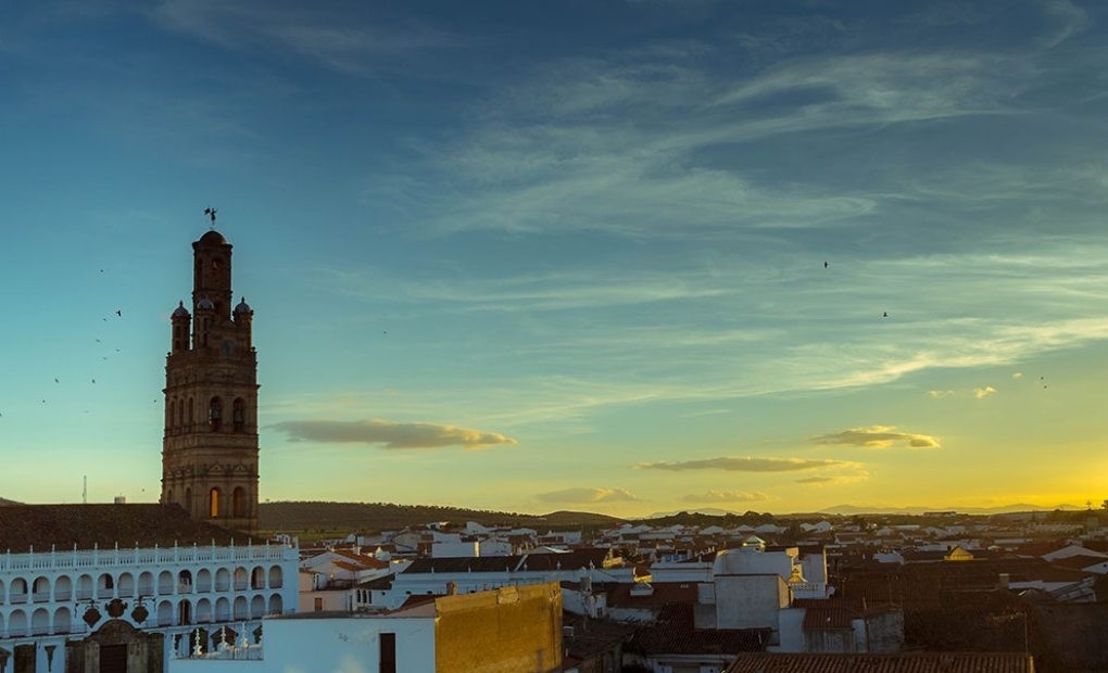 El balcón que miraba a la Virgen de la Granada