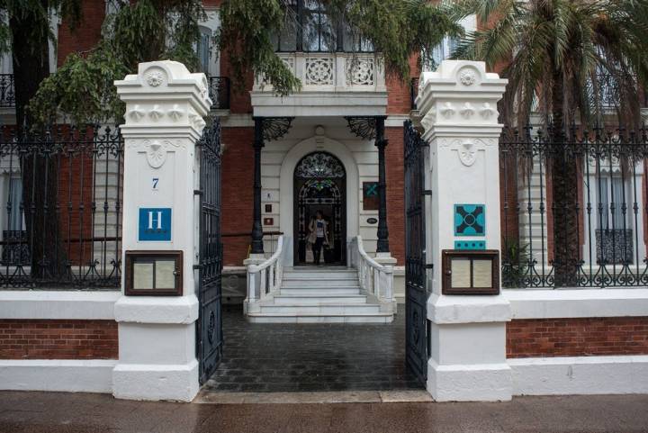 Entrada al Hotel Mirador de Llerena.