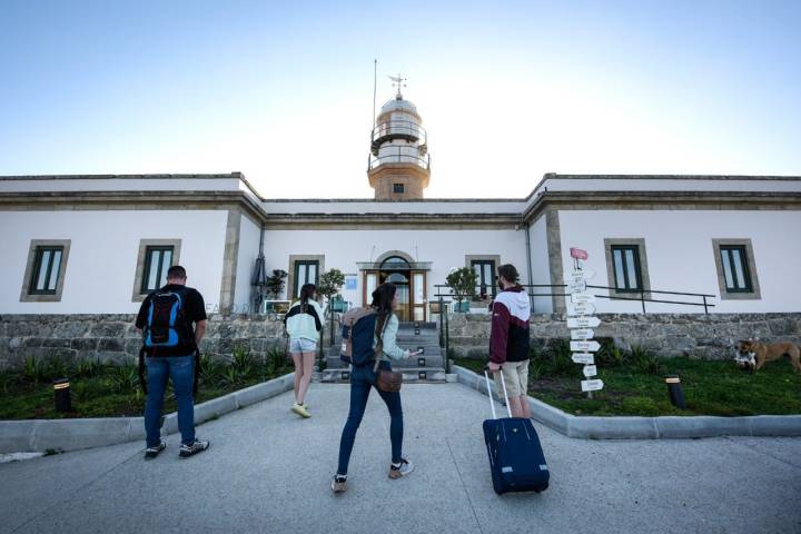 Hotel Faro de Lariño apertura grupo y hotel