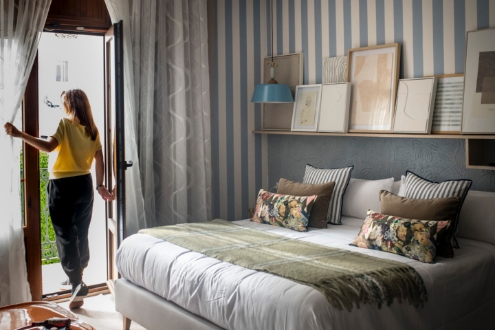 El hotel cuenta con 20 habitaciones.