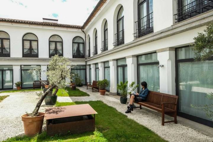 El claustro nuevo está más alejado del bullicio del principal. Foto: Hugo Palotto