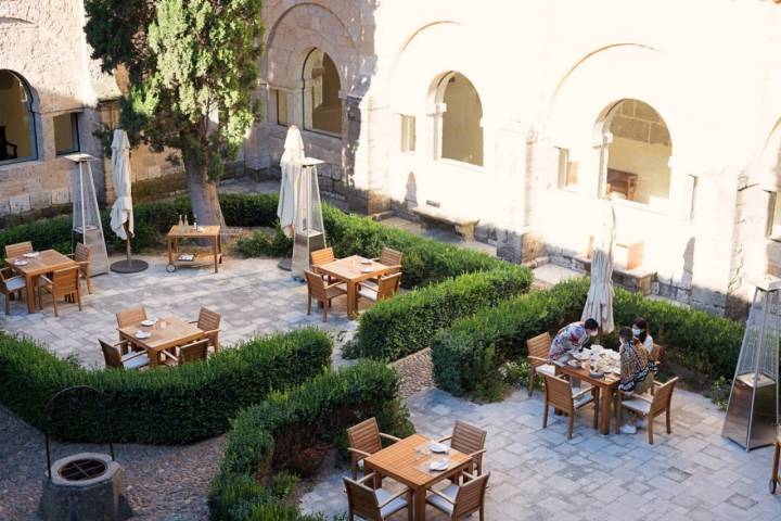 Hotel Abadía Retuerta LeDomanine: patio interior