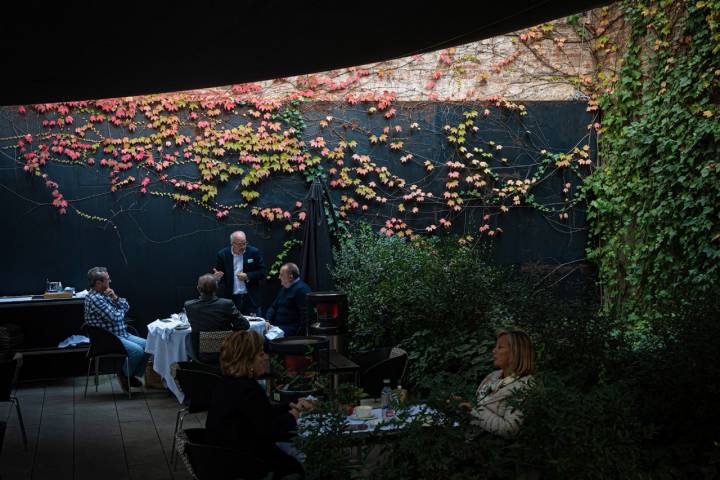 En el 'Jardín del Alma' se puede comer en su agradable terraza, con vistas al jardín.