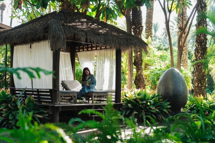 El entorno del hotel invita a relajarse.