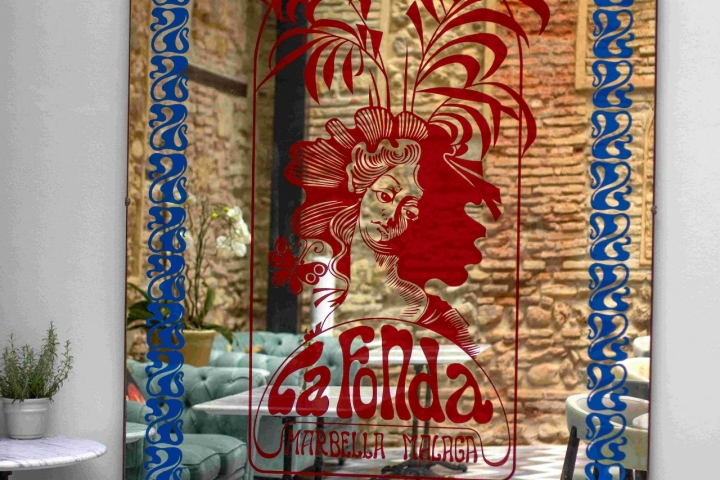 El espejo recuperado de la antigua Fonda.