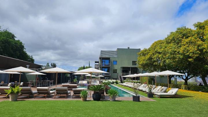 La vista de la piscina del Hotel Miramar