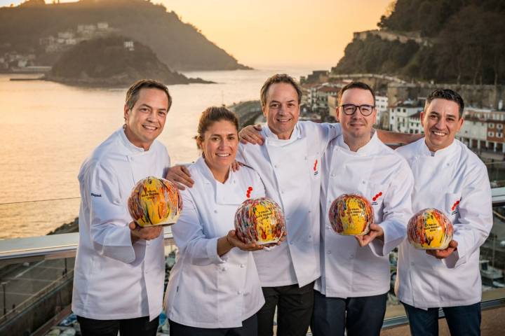 Los nuevos 3 Soles 2019 en la playa de La Concha, en San Sebastián.