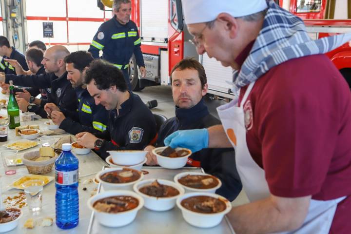 Una buena comida para cargar las pilas y trabajar con más energía.