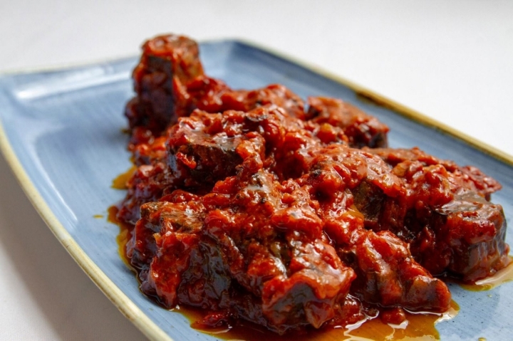 Atún en diferentes recetas para los gustos de cada comensal. Foto: Facebook Almadraba