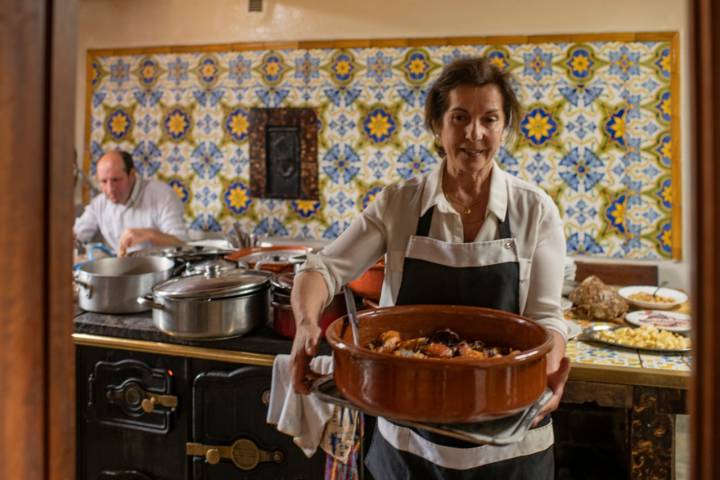 Mesón de Crecente mesa de la cocina