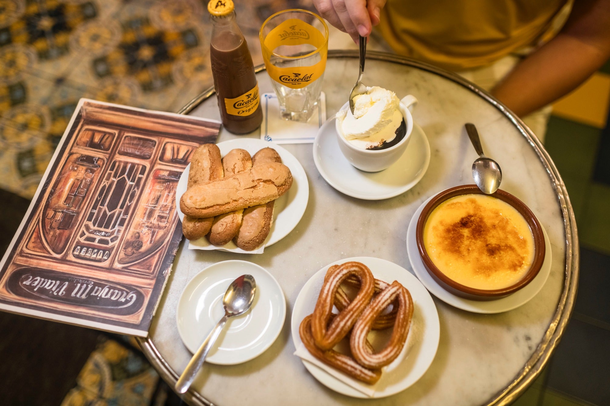 Chocolatería VIADER-desayuno con churros, 