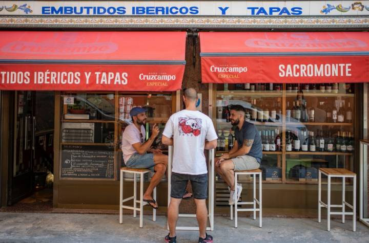 Exterior de la Taberna Andaluza Sacromonte en Madrid