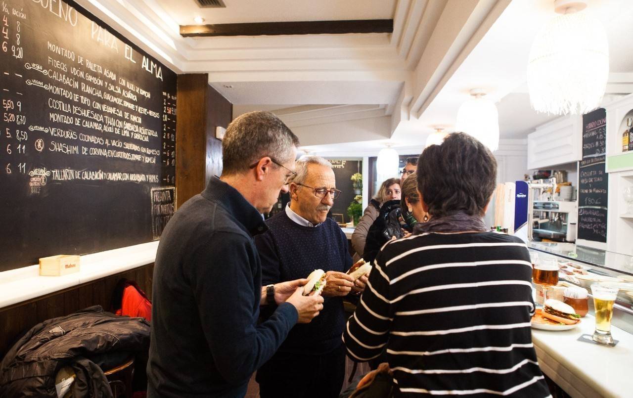 Las tapas fusión de 'Portillo' ha conseguido convencer incluso a los clientes más vetarnos. Foto: Helena Poncini