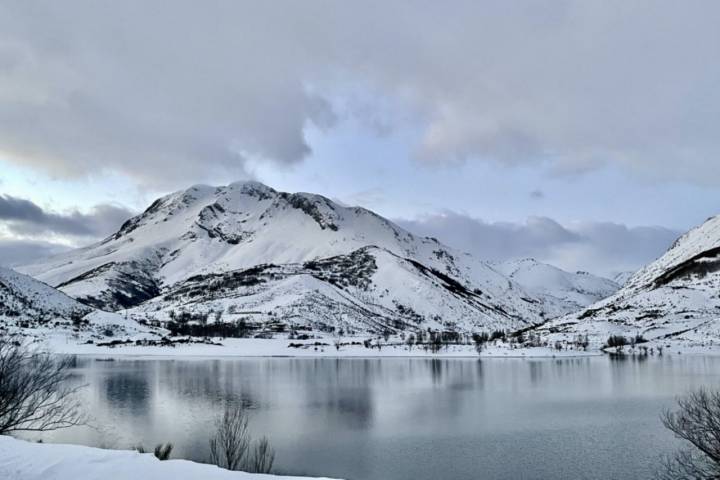 Cima de El Espigüete nevada