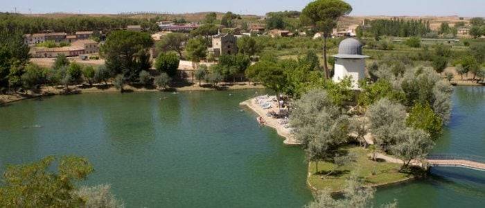 Panorámica del lago de las Termas Pallarés.