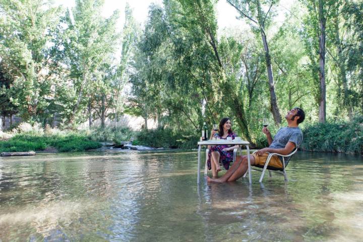 Sobremesa al fresco del Duratón.