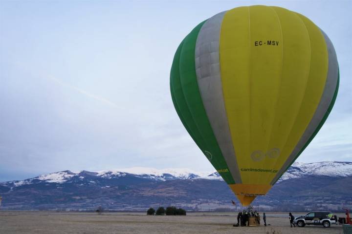 Ruta en caravana por Girona: Vuelos en globo Camins de Vents