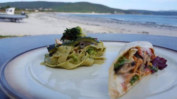 Un pincho a pie de playa en 'Tira do Cordel'. Foto: Facebook.