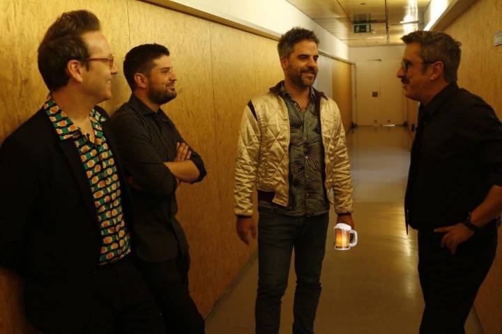 Junto Joaquín Reyes, Ernesto Sevilla y Andreu Buenafuente. Foto: Facebook 'Late Motiv'.