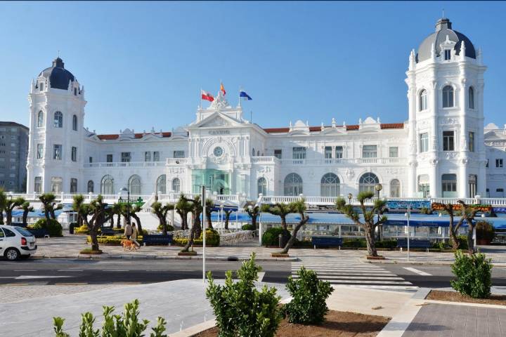 El modernista Gran Casino del Sardinero. Foto: Manuel Álvarez.