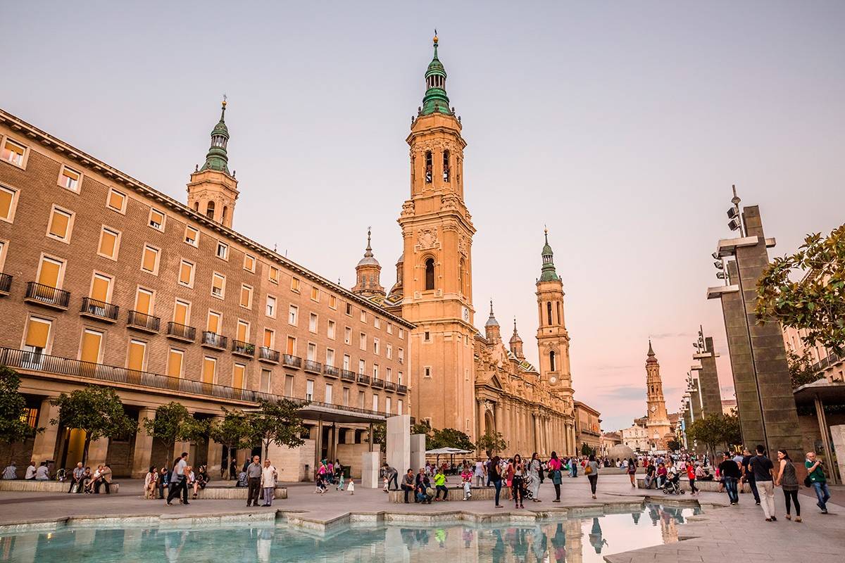 Diez cosas que hacen los zaragozanos en el Pilar