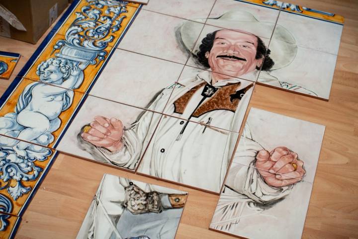 Uno de los ocho murales encargados para el mausoleo de un cantante salvadoreño, El Charro.