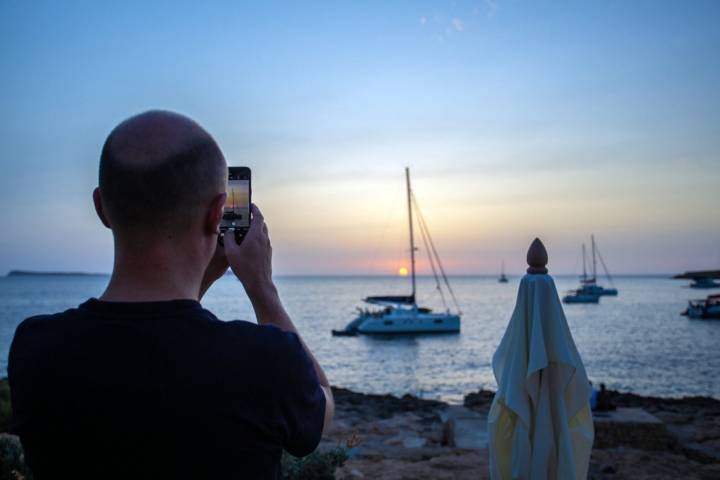 'Sun Sea Bar' (haciendo foto al atardecer)