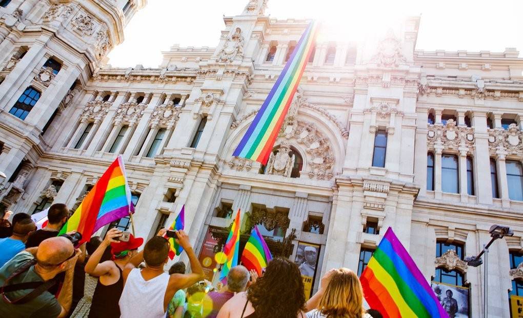 El ambiente cambia de barrio (Little Chueca)