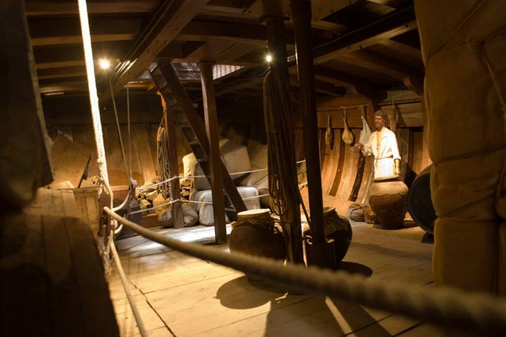 Interior del barco.