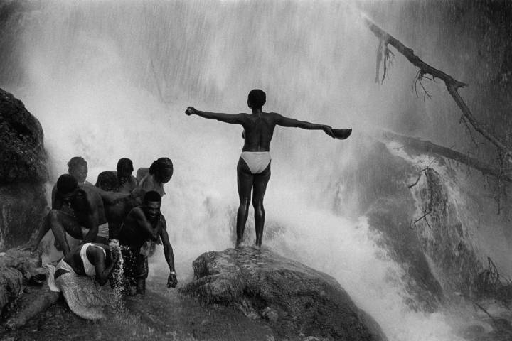 El agua suele ocupar un papel protagonista en su obra. © Cristina García Rodero/Magnum Photos/Contacto