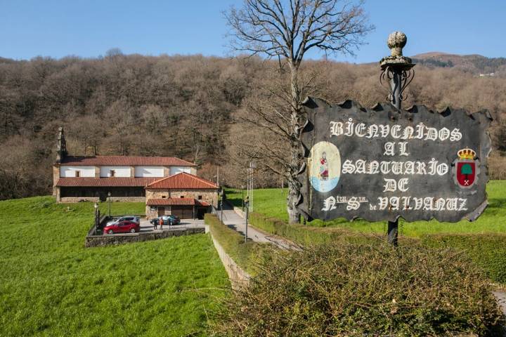 Museo de las Amas de Cría en el Santuario de Valvaluz. Selaya. Cantabria.