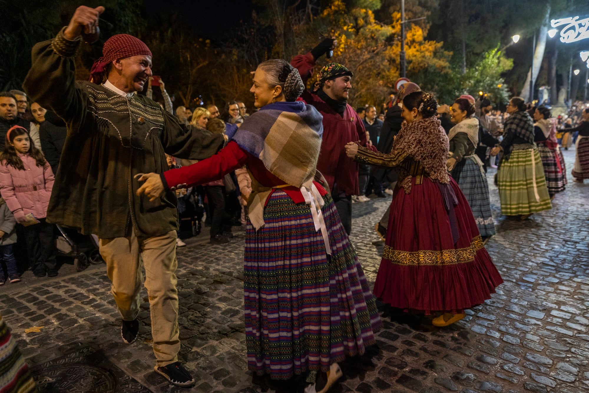 Navidad Alcoy Els Pastorets bailando