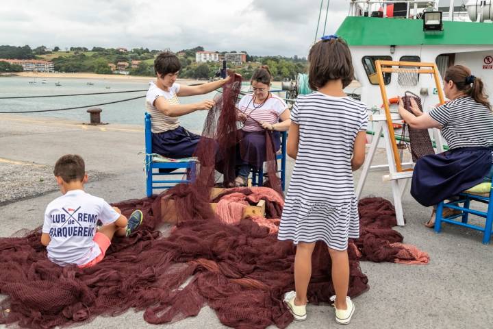 Rederas de San Vicente de la Barquera (Cantabria) niños