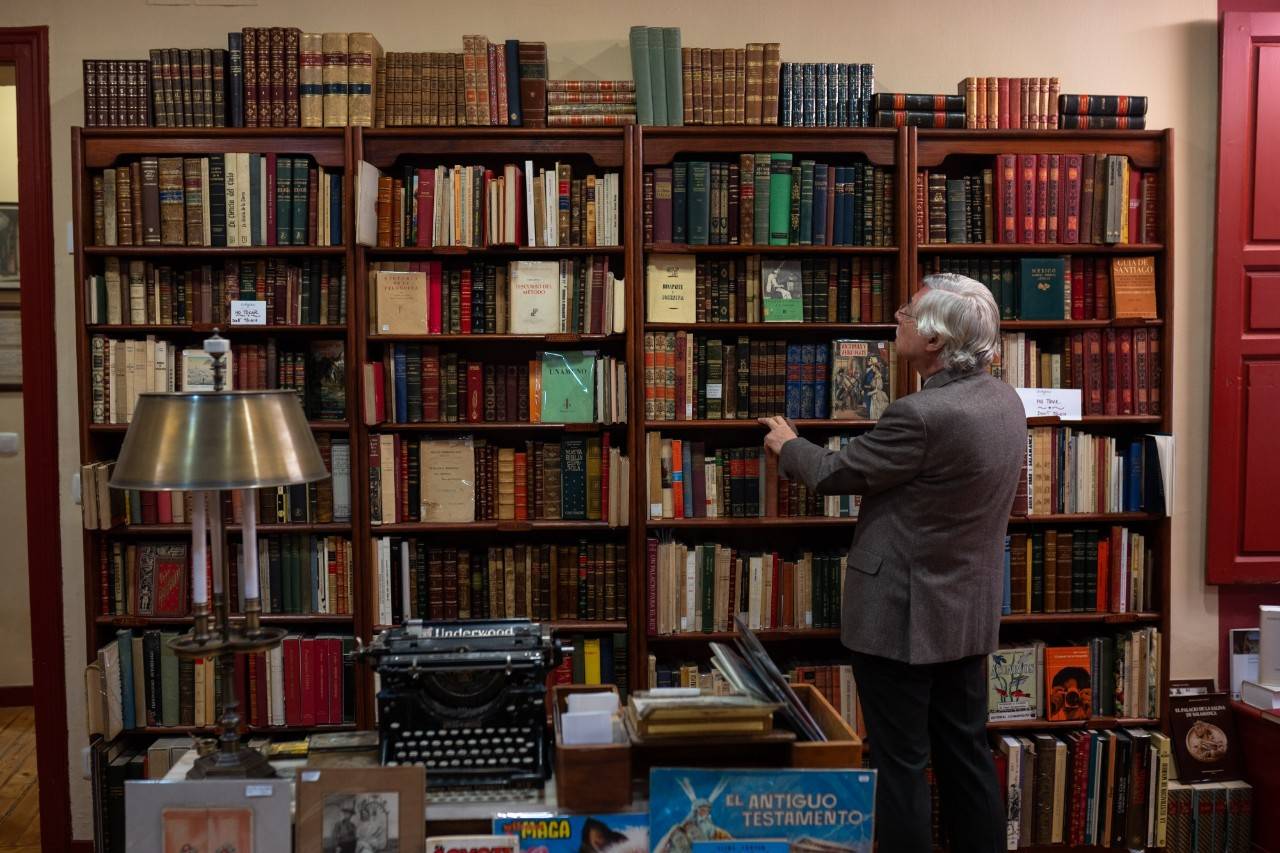 Salamanca desde el escaparate de una librería