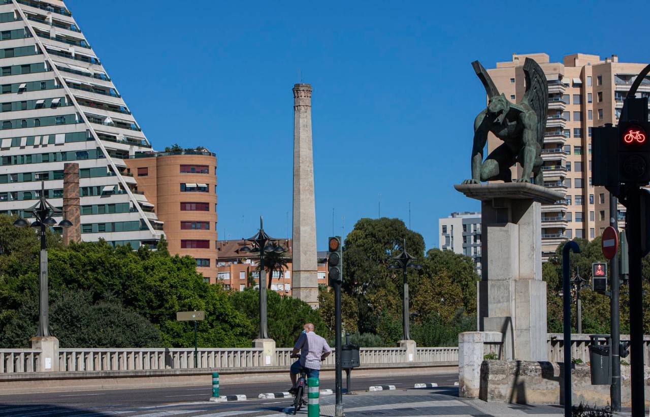 Valencia de chimenea en chimenea