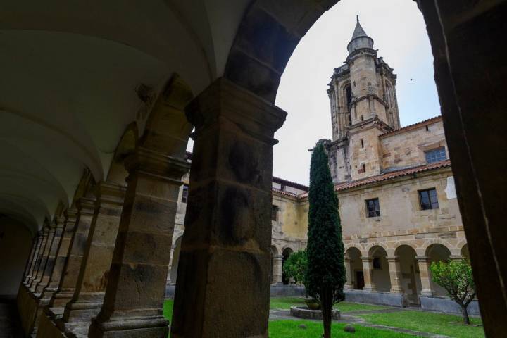 Al Convento de San Francisco le sobra belleza.