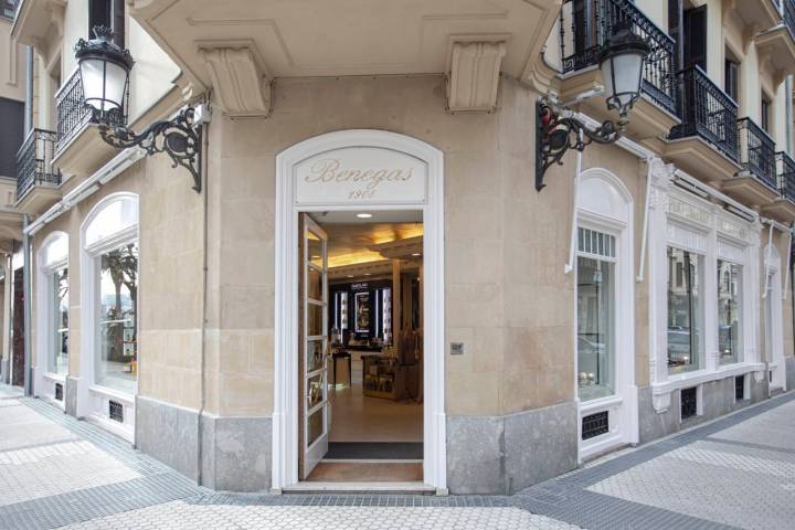fachada benegas