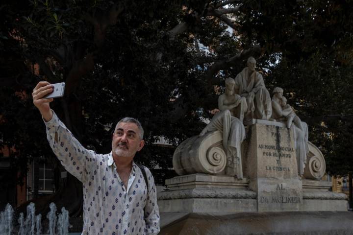 estatua doctor moliner alameda valencia