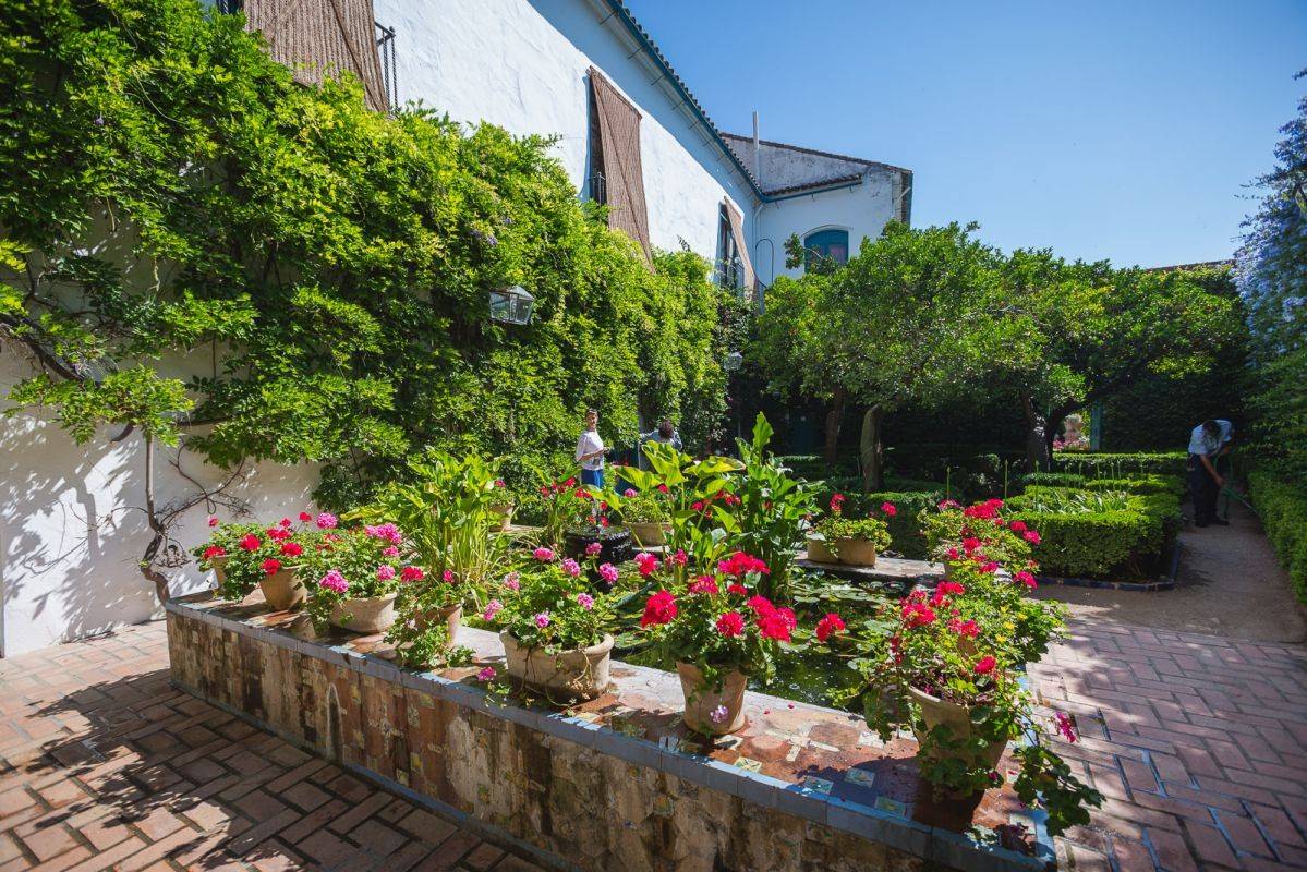 12 patios donde la aristocracia hablaba con las flores